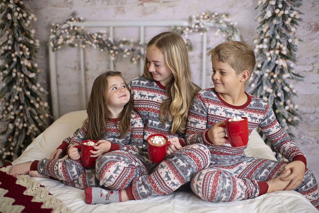 2023 Christmas PJ Sessions